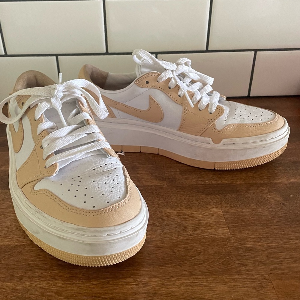 Jordan Women’s Air Jordan 1 Elevate Low 'Stealth' size 7.5